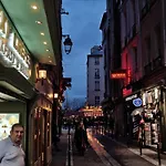 Very Beautiful Independant In An Historical District Of