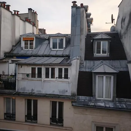 Very Beautiful Independant In An Historical District Of *
